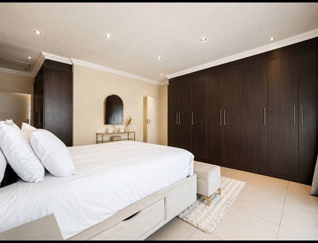 3 BEDROOM TOWNHOUSE FOR SALE IN THREE RIVERS